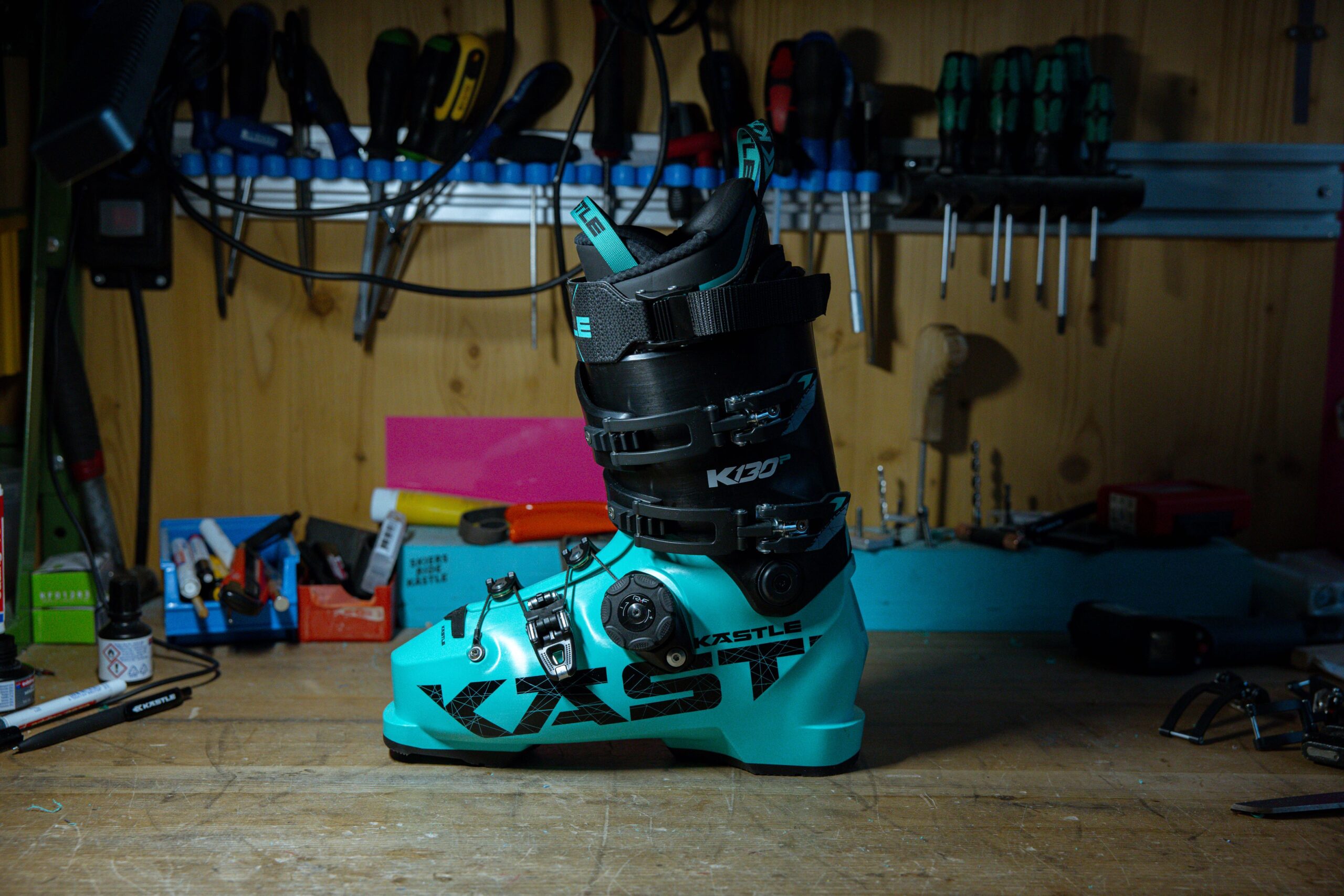 「フィットを記憶する」革新的システム「RYF」を搭載したブーツをKASTLE(ケスレ)がリリース!