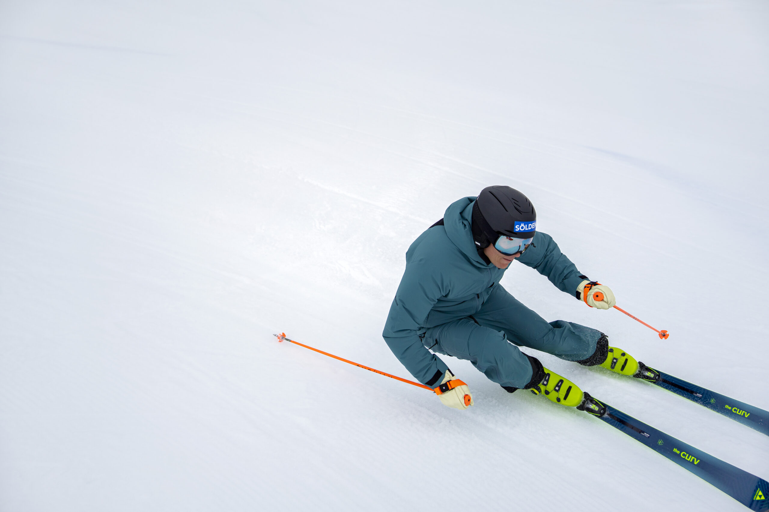 新次元の静寂を纏ったキレもの。FISCHER「THE CURV NOIZE DTX」見参！｜'26-27ニューモデル情報