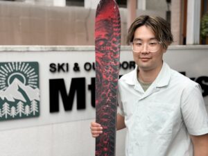 DPSから、パウダーを“底なし”に楽しくする「Lotus 138」が復活│'26-27